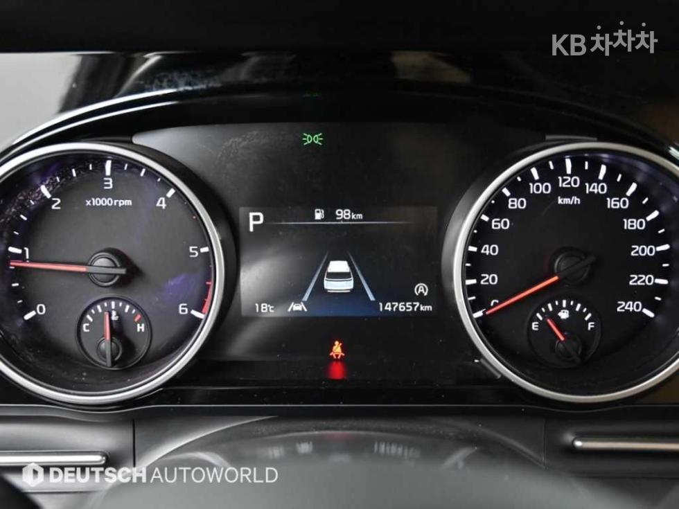 2023 - kia sportage