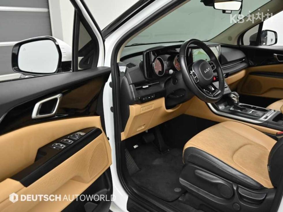 2023 - kia sportage