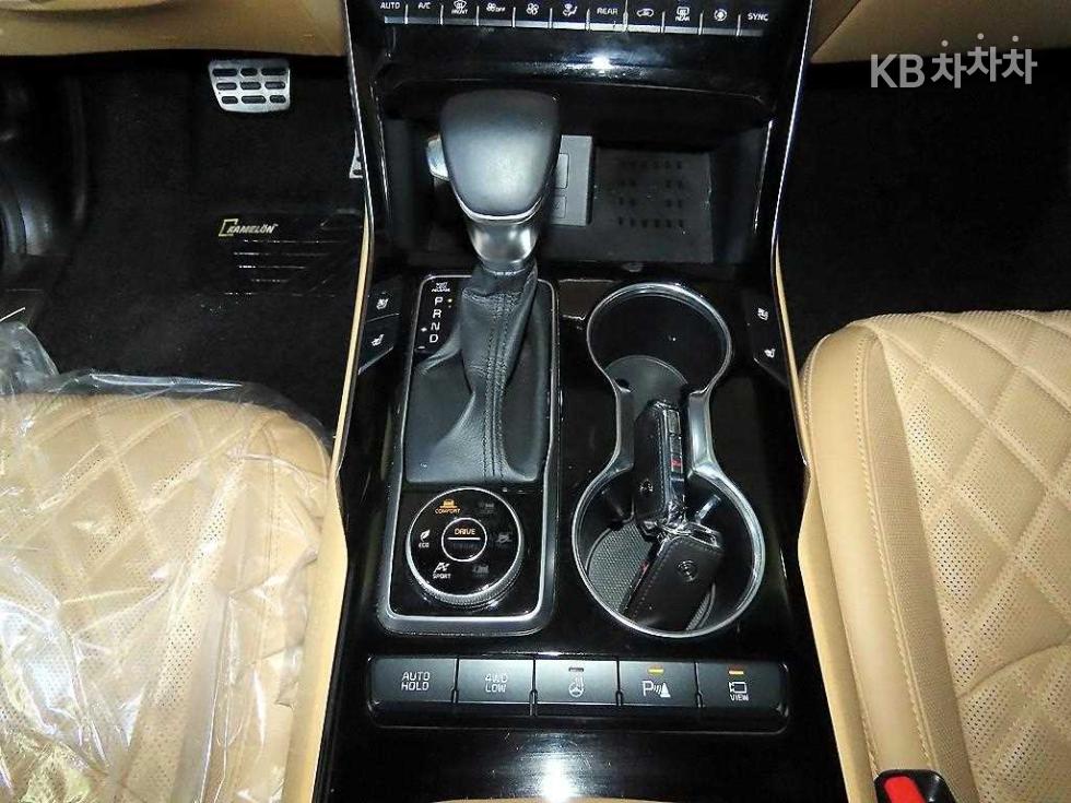 2021 - kia mohave