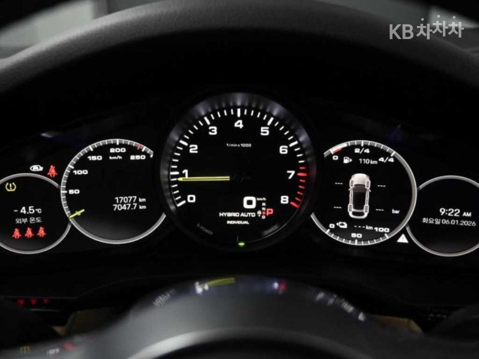 Porsche Cayenne — miniaturë 8
