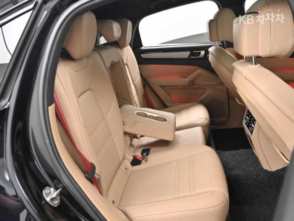 Porsche Cayenne — miniaturë 11