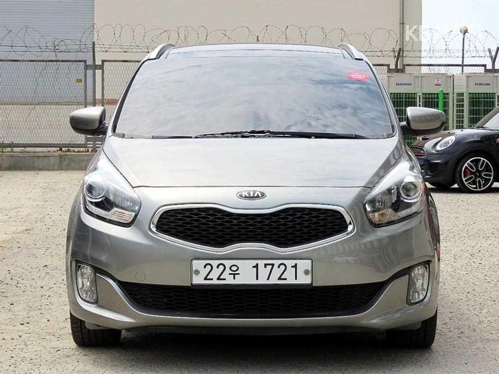 2014 kia carens