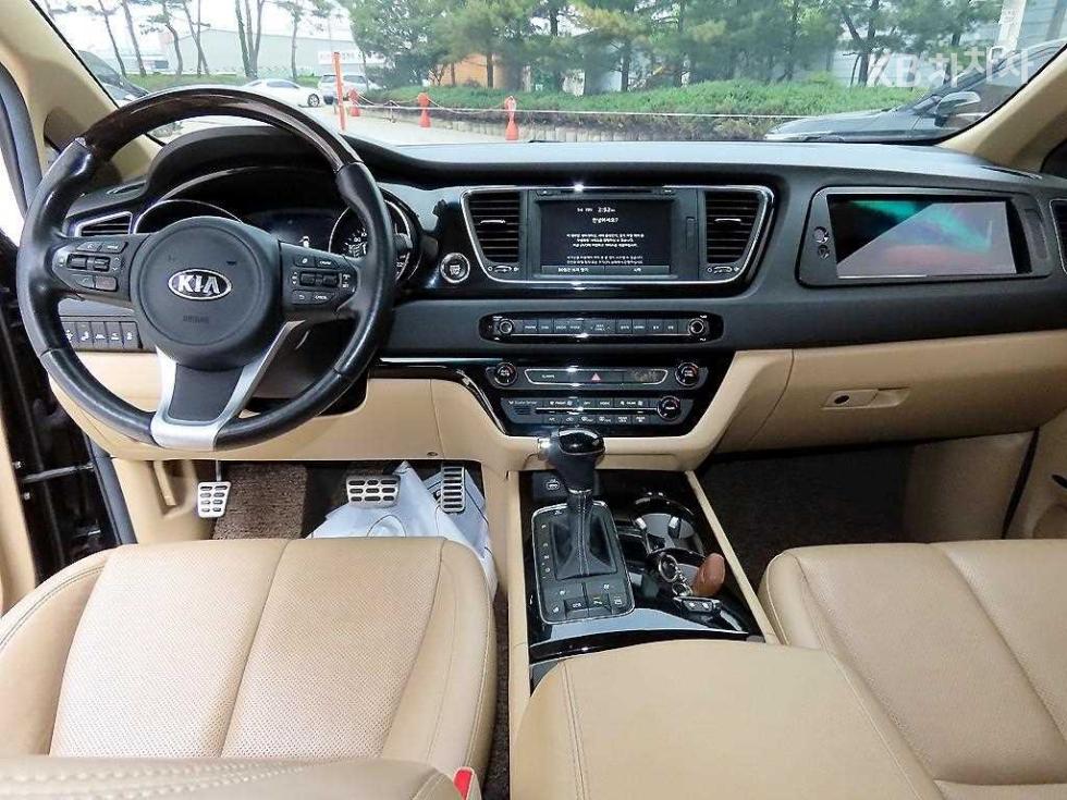 2016 kia carnival