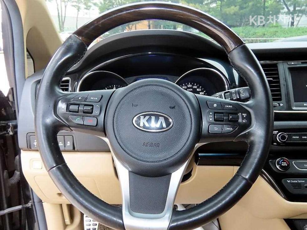 2016 - kia carnival