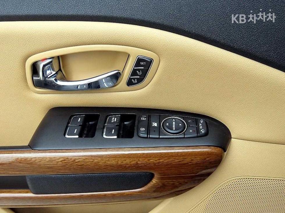 2016 - kia carnival