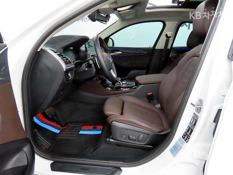 2025 BMW BMW New X4 (G02) photo