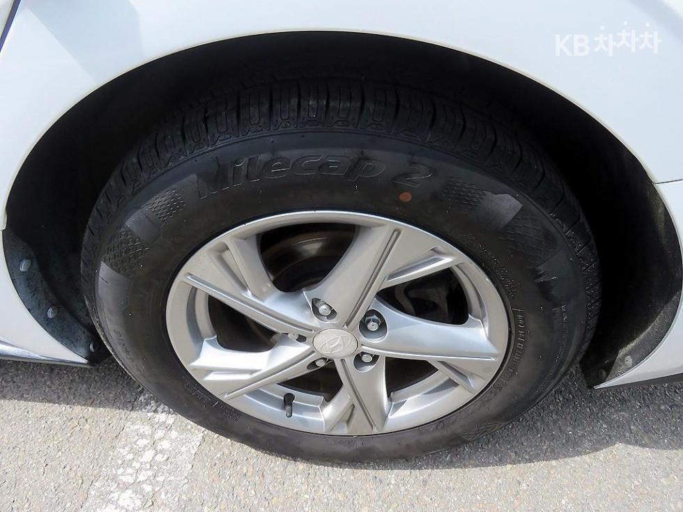 Hyundai Sonata — miniaturë 20