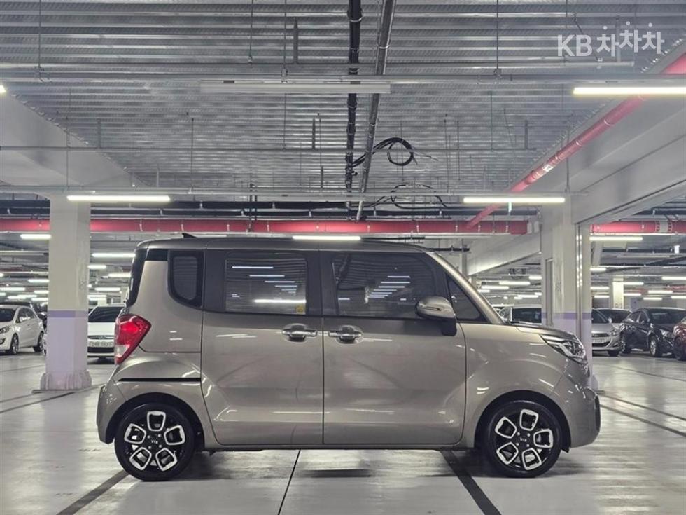 2020 - kia ray