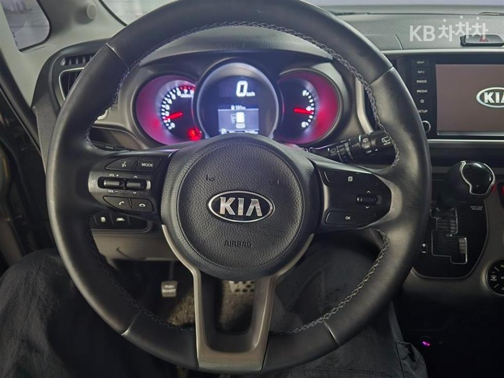 2020 - kia ray