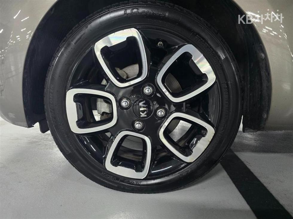 2020 - kia ray