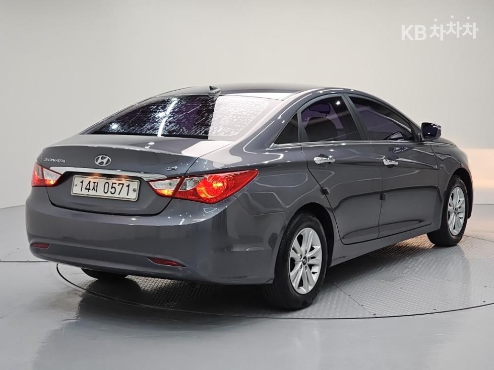 Hyundai Sonata — miniaturë 4