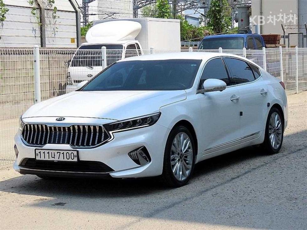 2020 - kia k7