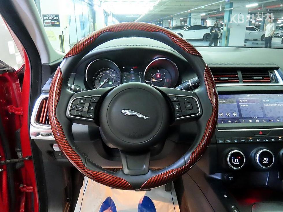 2019 - jaguar e-pace