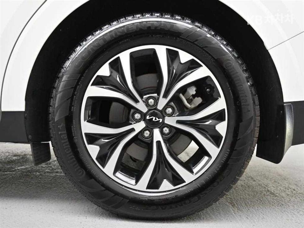 2023 - kia carnival