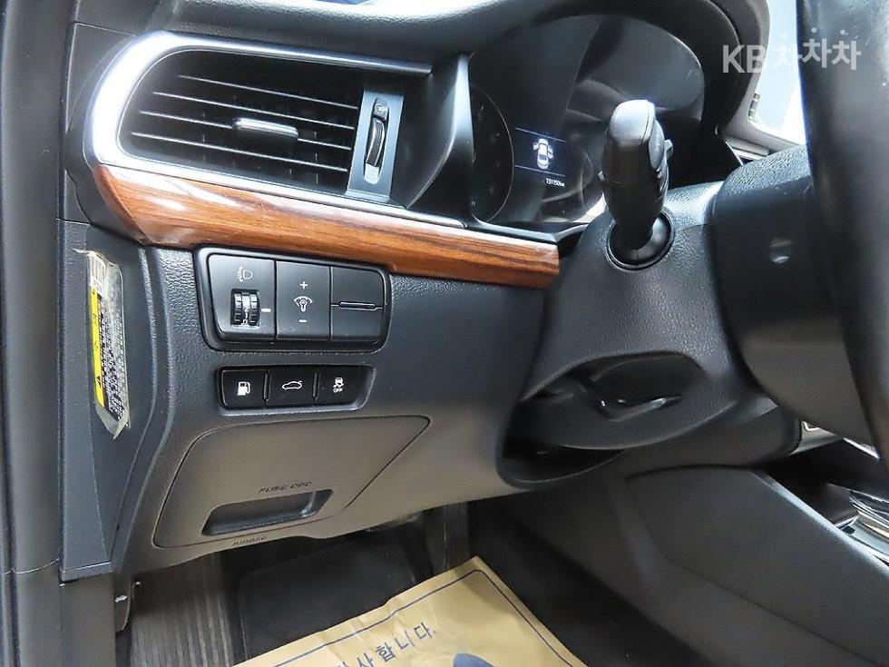 2017 - kia k7