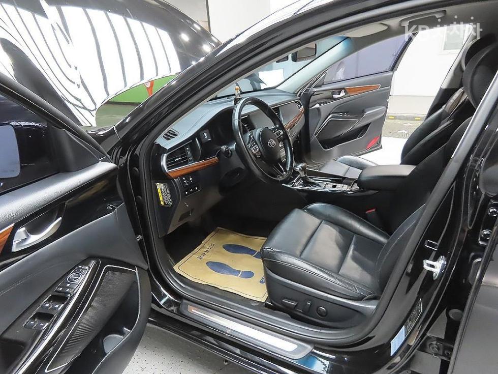 2017 - kia k7