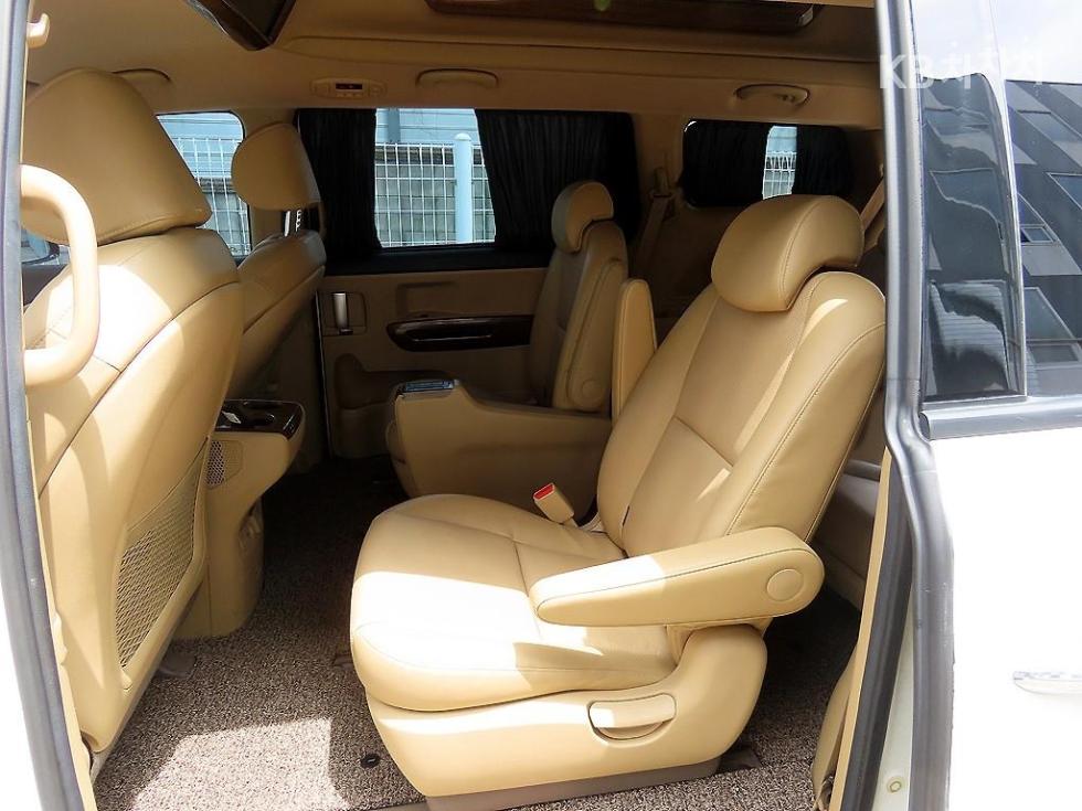 2016 - kia carnival