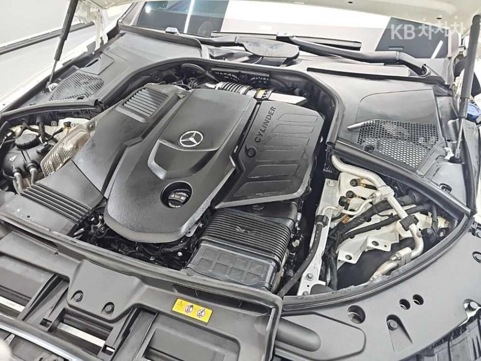 2022 Mercedes-Benz S W223 photo