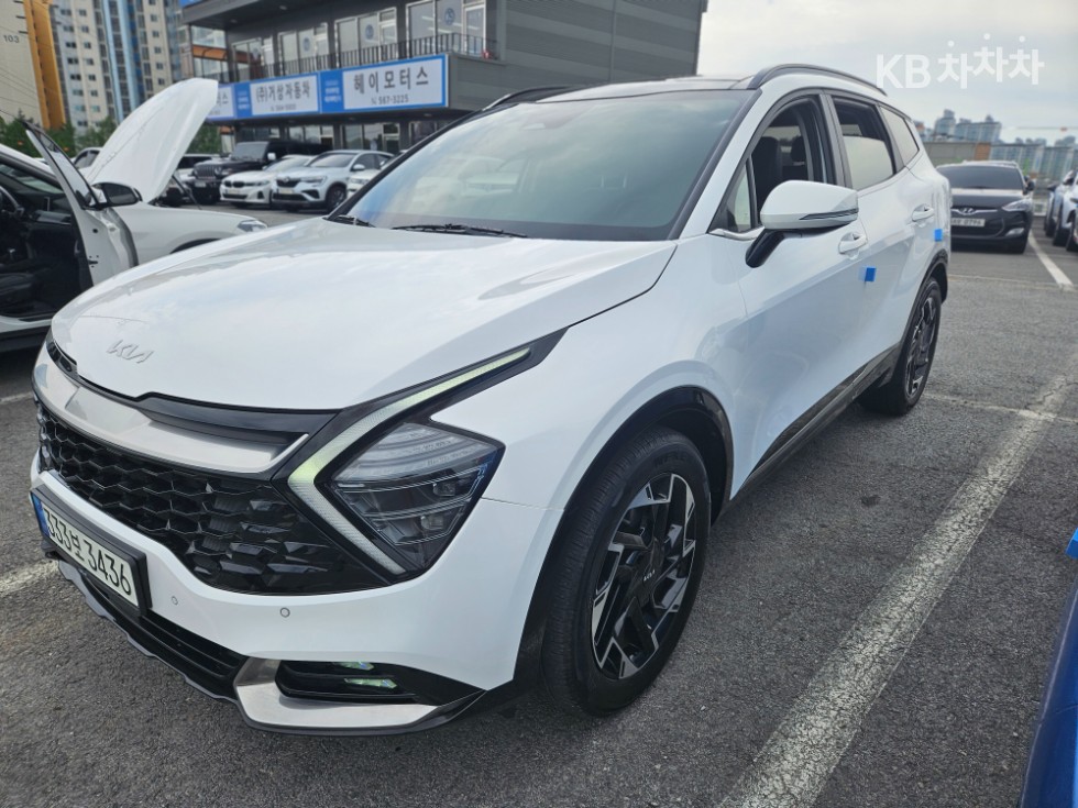 2022 - kia sportage