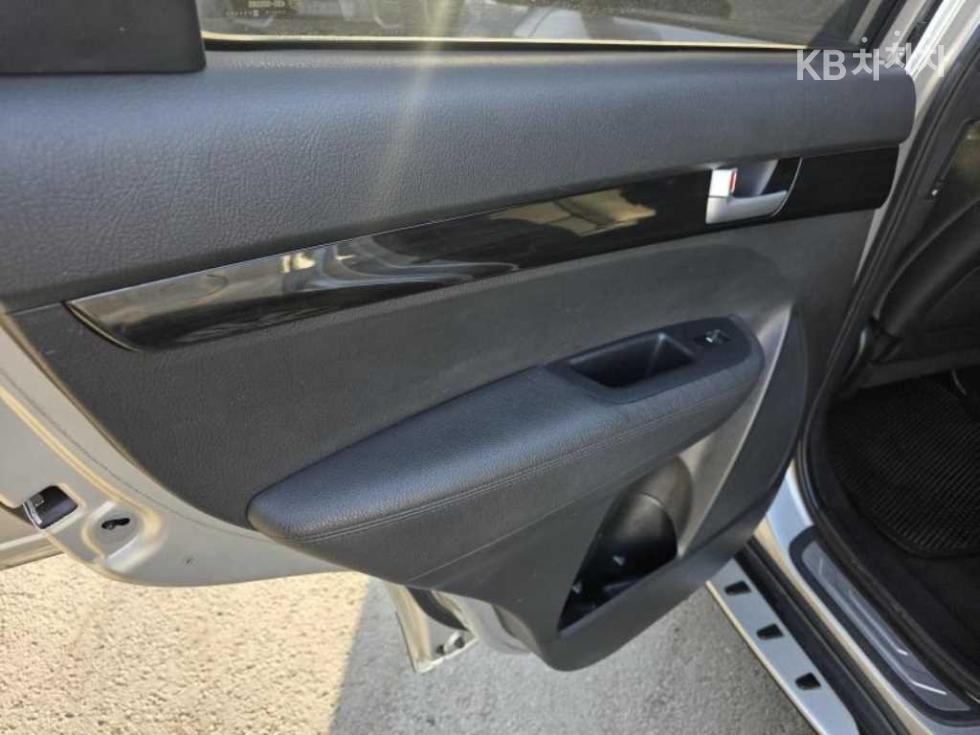 2012 - kia sorento