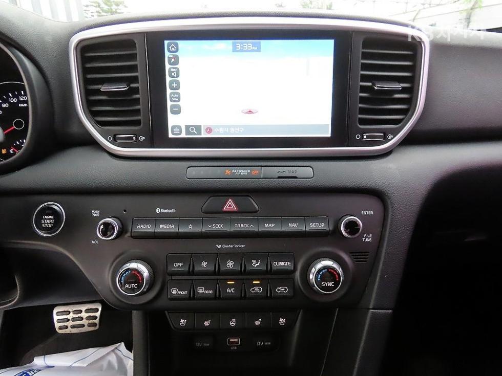 2022 - kia sportage