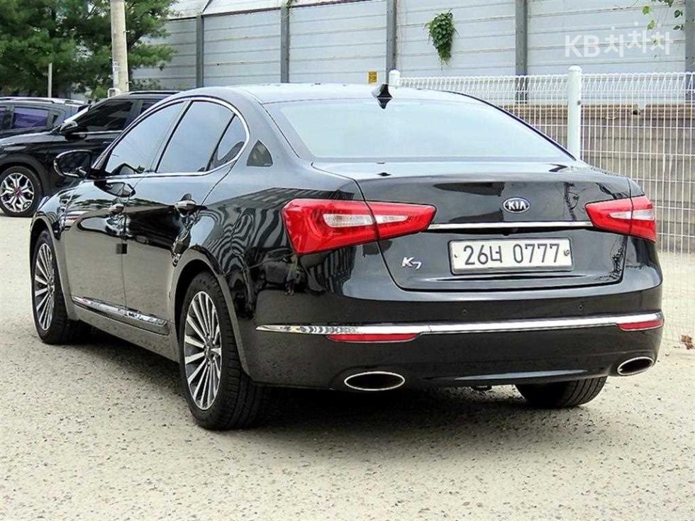 2016 - kia k7