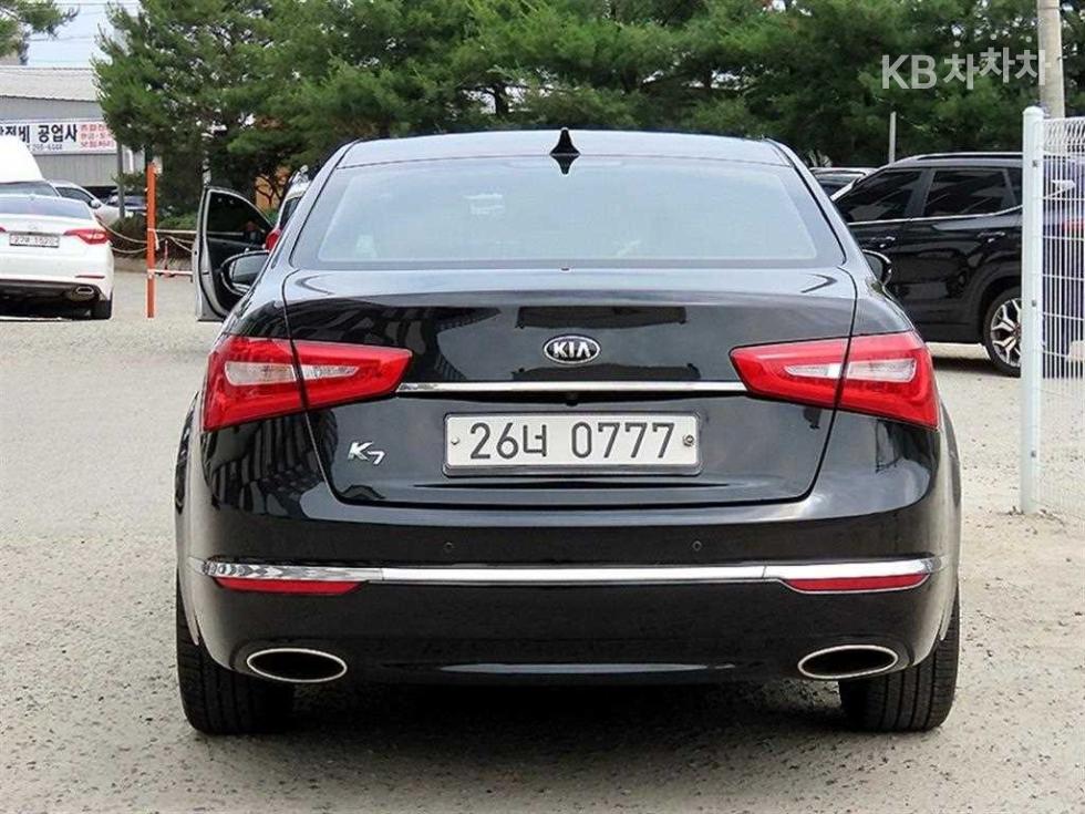 2016 - kia k7