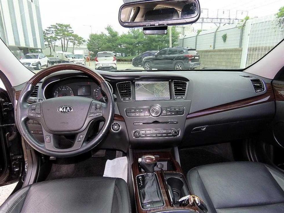 2016 - kia k7