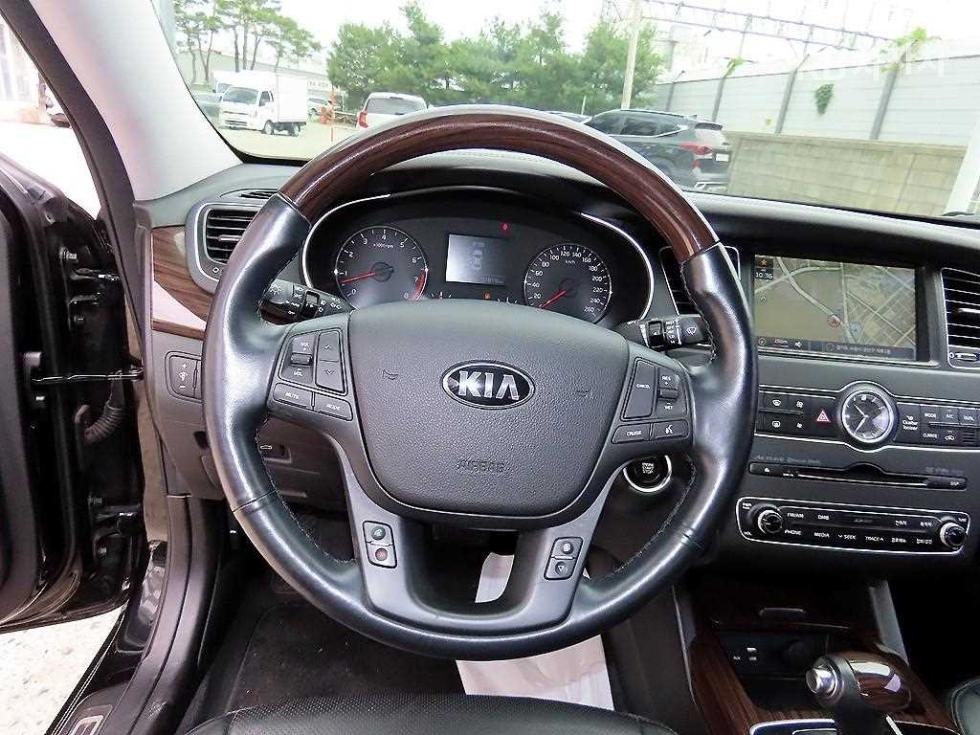 2016 - kia k7