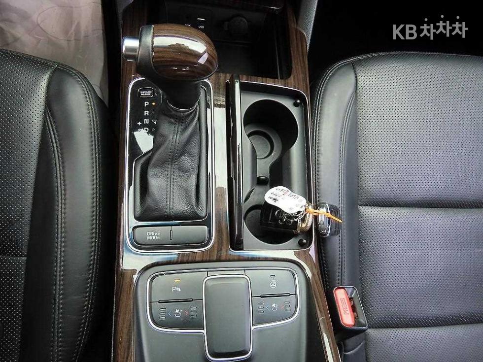 2016 - kia k7
