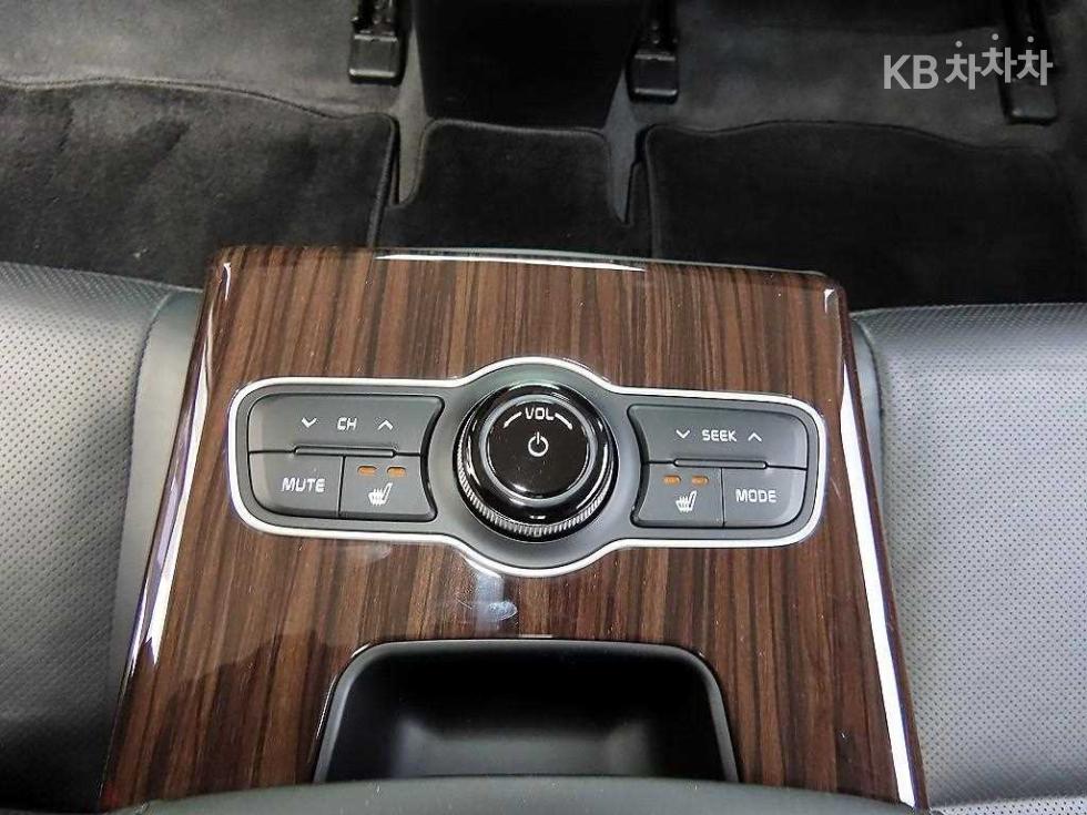 2016 - kia k7