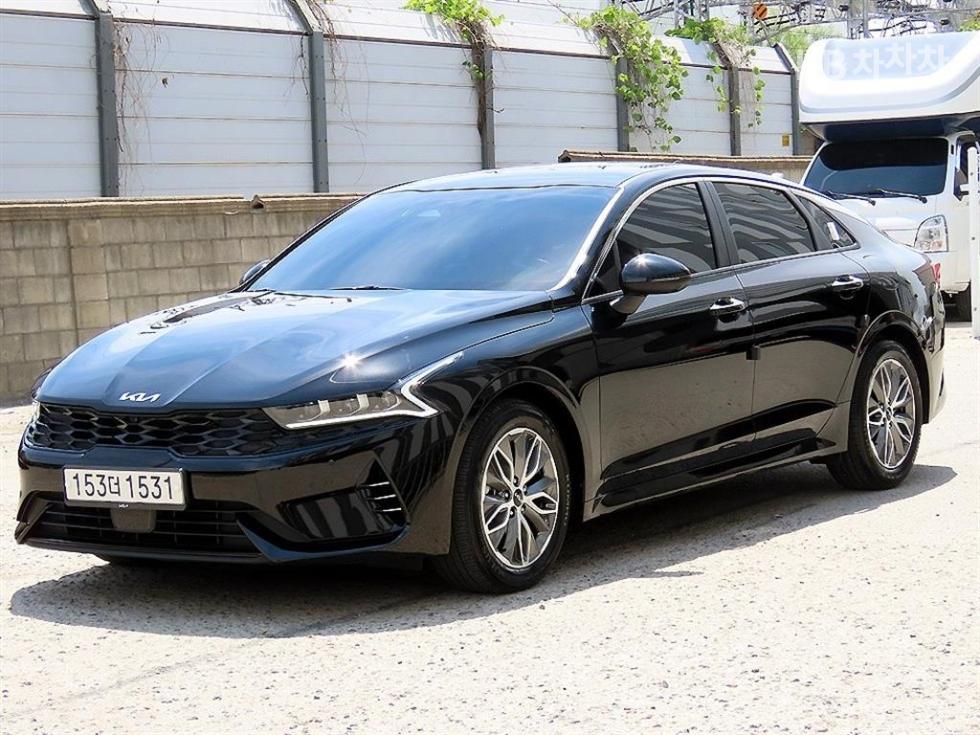 2022 - kia k5