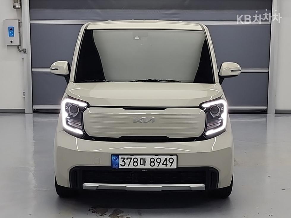 2023 - kia kia