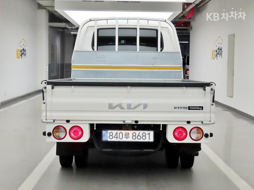 2022 - kia bongo iii