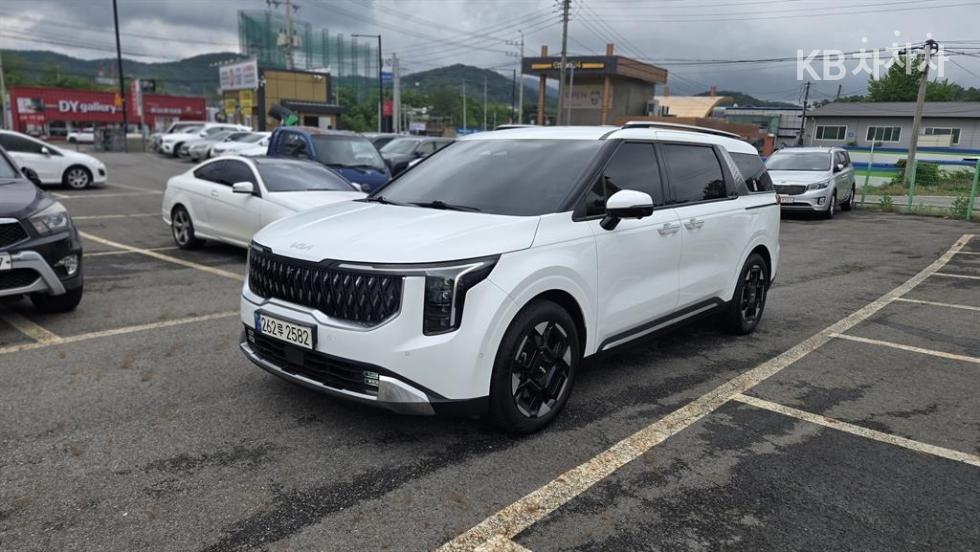2024 - kia carnival