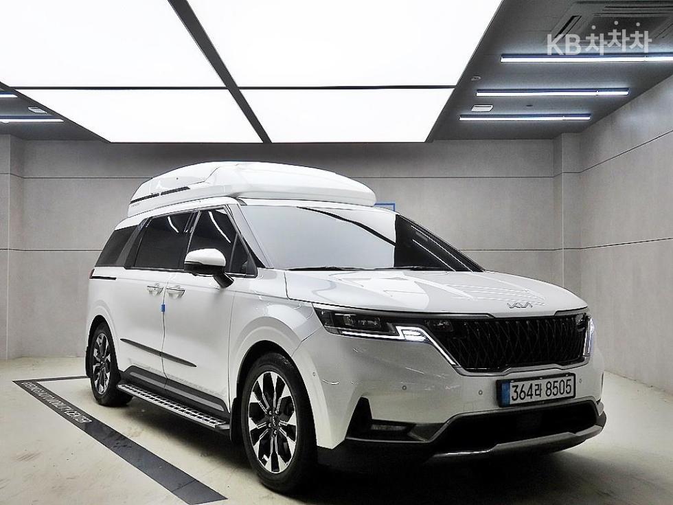 2023 Kia 4 photo