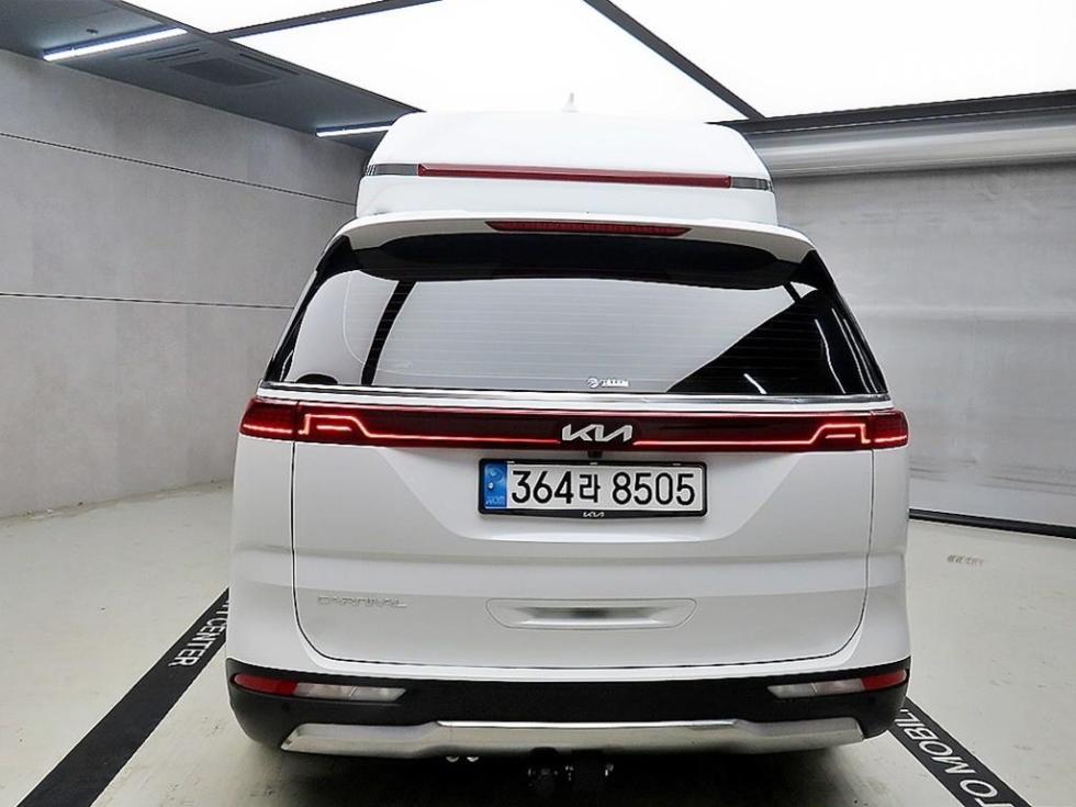 2023 Kia 4 photo