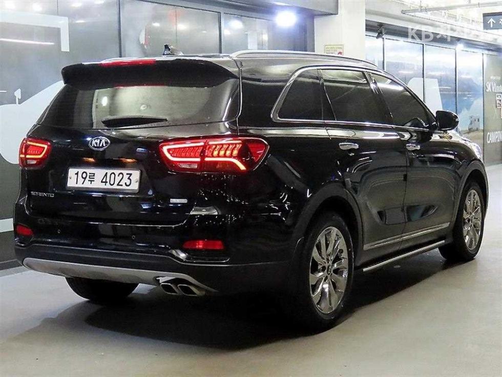 2019 - kia sorento