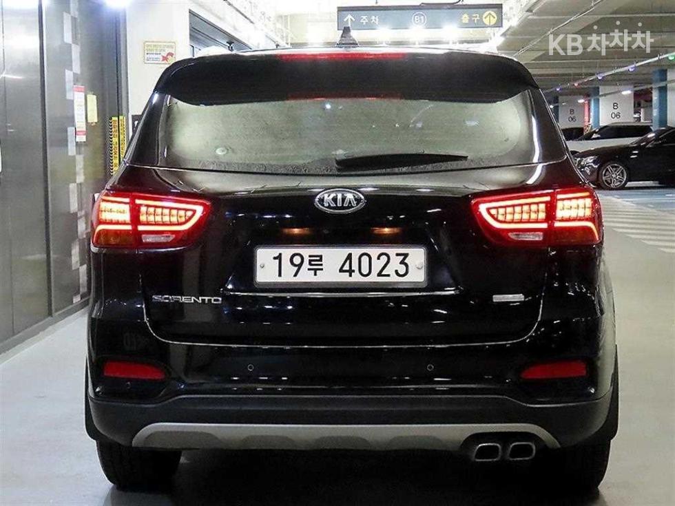 2019 - kia sorento
