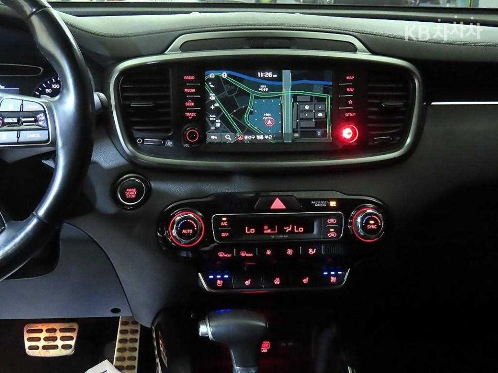 2019 - kia sorento