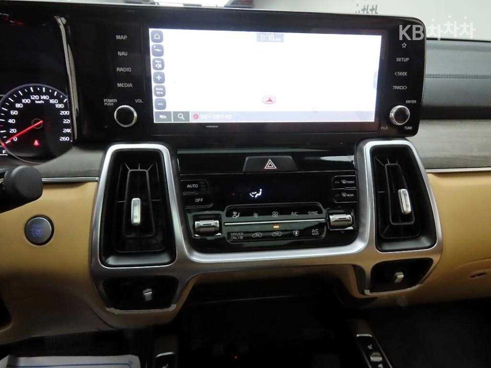 2023 - kia sorento