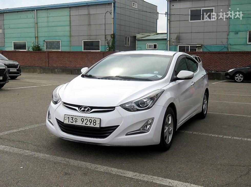Hyundai Avante — miniaturë 2
