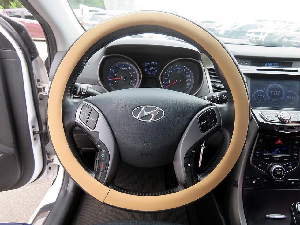 Hyundai Avante — miniaturë 10