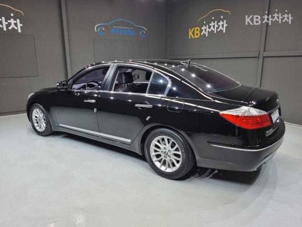 Hyundai Genesis — miniaturë 4