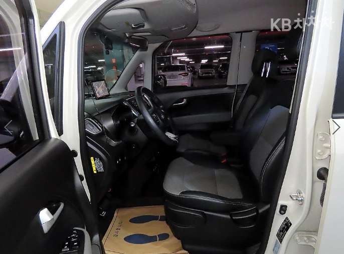 2018 - kia ray