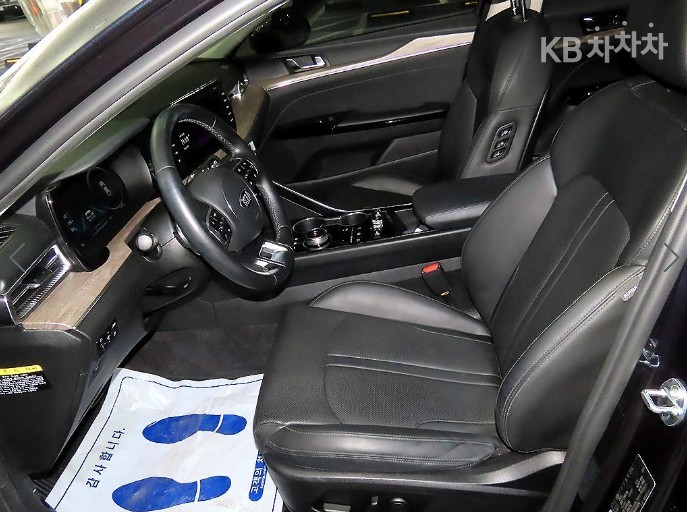 2020 - kia k5