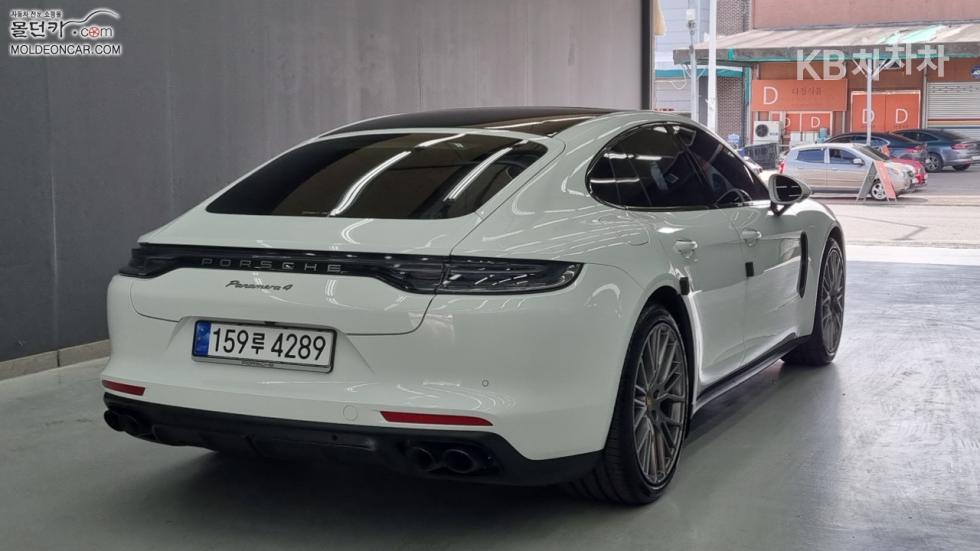 Porsche Panamera — miniaturë 2