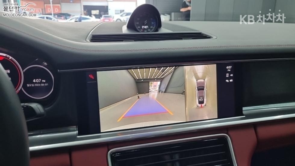 Porsche Panamera — miniaturë 13