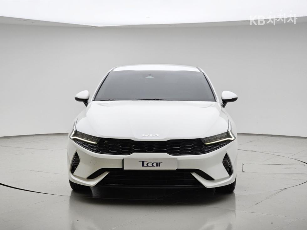 2023 - kia k5