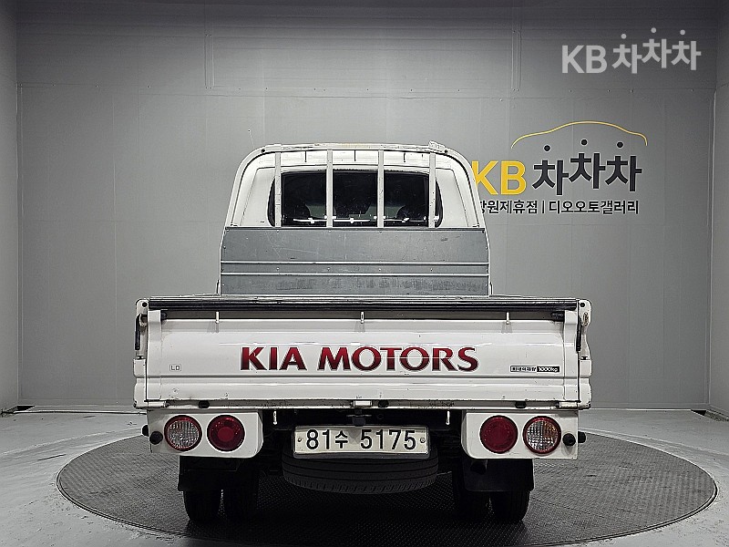 2013 - kia bongo iii